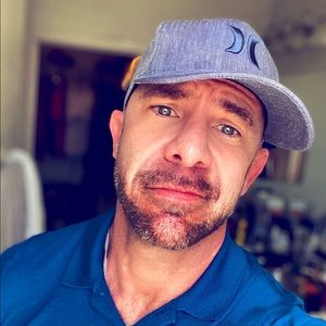 Meet your Posher, Becker